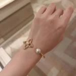 Louis Vuitton LV Women Pearly Flower Bracelet M1855S